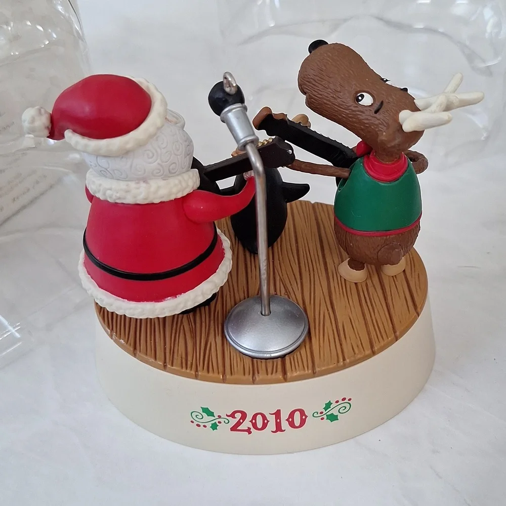 Hallmark Keepsake ornament Jingle Jamboree ornament 2010 HANDCRAFTED New